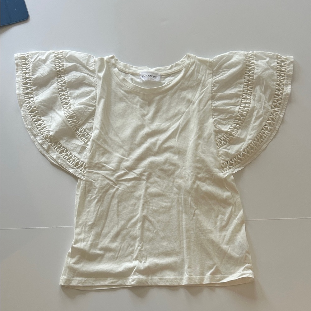 Self- Contrast Cream Flutter Sleeve Top